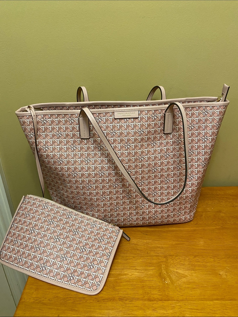 Tory Burch Ever Ready ZIp Tote